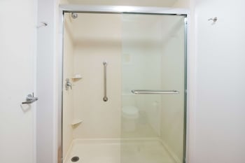 Room, 1 King Bed, Accessible