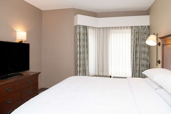 Suite, 1 King Bed, Accessible, Fireplace