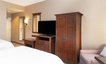 Suite, Two Double Beds, Non-Smoking