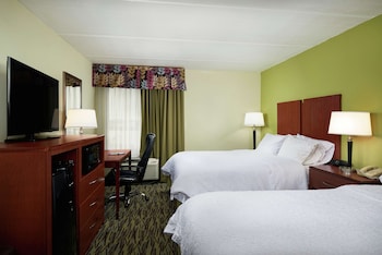 Room, 2 Queen Beds, Accessible Bathtub, Non Smoking