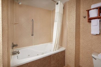 Room, 2 Queen Beds, Accessible Bathtub, Non Smoking