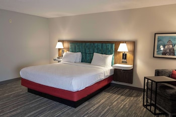 One King Bed Accessible