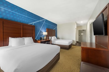 Suite, 2 Queen Beds, Accessible, Non Smoking