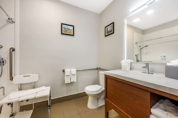 Suite, 2 Queen Beds, Accessible, Non Smoking
