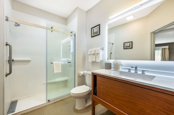 Suite, 2 Queen Beds, Non Smoking (Pet Friendly)