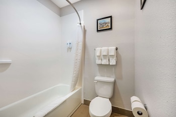 Suite, 2 Queen Beds, Non Smoking