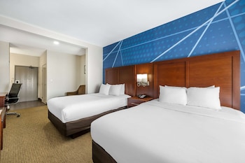 Suite, 2 Queen Beds, Non Smoking