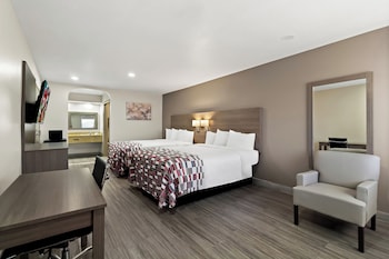 Deluxe Room, 2 Queen Beds, Non Smoking