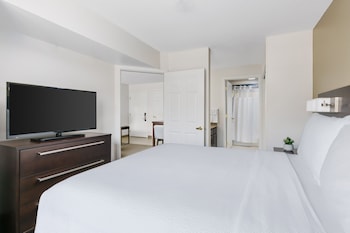 Suite, 1 Queen Bed with Sofa bed