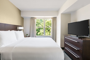 Suite, 1 Queen Bed with Sofa bed (Mobility Accessible, Tub)