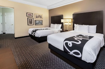 Room, 2 Double Beds, Non Smoking (Mobility/Hearing Impaired Accessible)