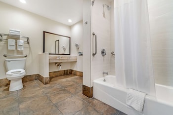 Standard Room, 1 King Bed, Accessible, Refrigerator & Microwave (1st Floor)