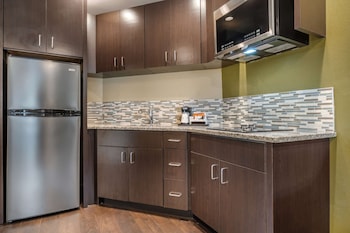 Suite, 2 Queen Beds, Non Smoking, Kitchen (with Sofabed)