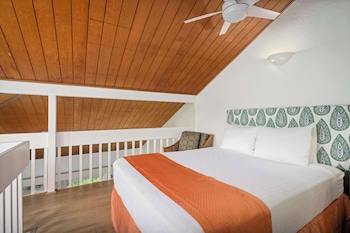 Suite, 2 Bedrooms, 2 Bathrooms, Garden View (With Loft)