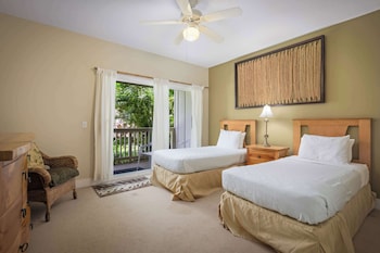 Suite, Multiple Beds, Garden View (1 King Bed and 1 Queen Bed)