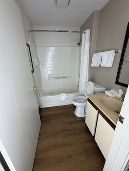 Studio, 1 Queen Bed, Non Smoking