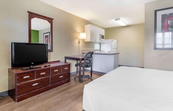 Studio, 1 Queen Bed, Non Smoking