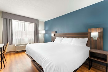 Room, 1 King Bed, Accessible, Non Smoking (Efficiency)