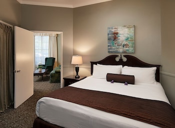 Accessible Fireside Suite