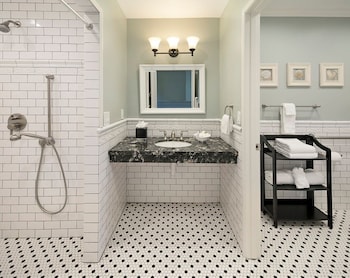 Accessible Fireside Suite
