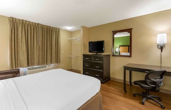 Studio, 1 Queen Bed, Non Smoking