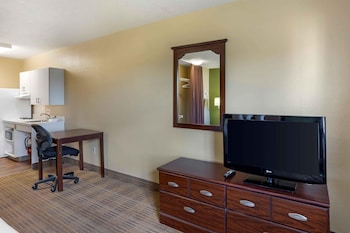 Studio, 1 Queen Bed, Accessible, Non Smoking