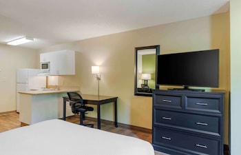 Studio, 1 Queen Bed, Accessible, Non Smoking