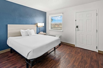 Economy Studio, 1 Queen Bed, Non Smoking