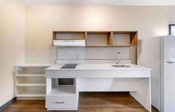 Studio, 1 Queen Bed, Accessible, Non Smoking