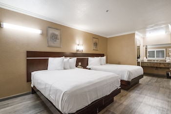 Standard Room, 2 Queen Beds, Non Smoking