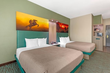 Room, 2 Queen Beds, Accessible, Non Smoking