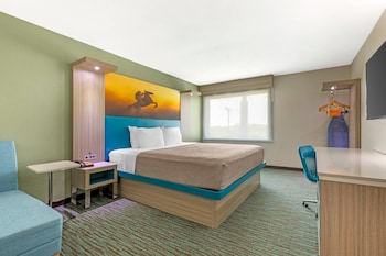 Room, 1 King Bed, Accessible, Non Smoking