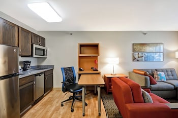 Studio, Multiple Beds