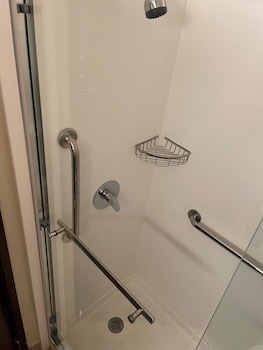 Room, 2 Queen Beds, Accessible, Non Smoking (Mobility, Roll-In Shower)