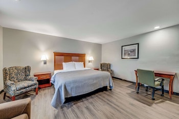Suite, 1 King Bed, Non Smoking
