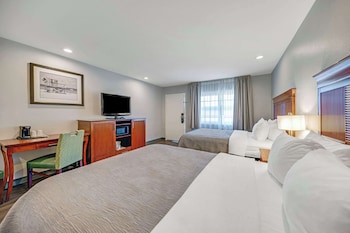 Standard Room, 2 Queen Beds, Non Smoking