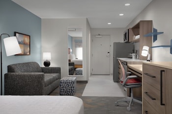 Studio, 1 King Bed, Accessible, Bathtub (Mobility & Hearing)