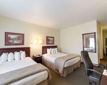 Suite, 2 Queen Beds, Non Smoking