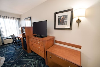 Room, 2 Queen Beds, Accessible, Non Smoking