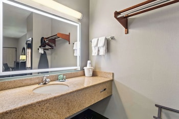Standard Room, 1 King Bed, Non Smoking, Refrigerator & Microwave