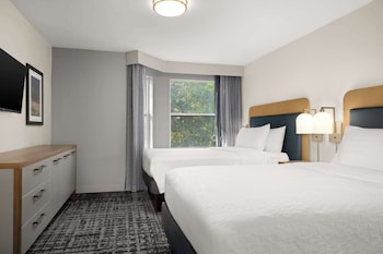 Suite, Accessible, Bathtub (1 Kingbed and 2 Doublebeds)