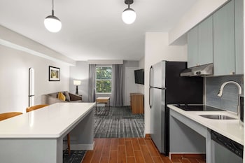 Suite, 2 Bedrooms, Non Smoking, 2 Bathrooms