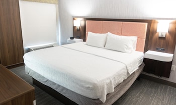 Suite, 1 King Bed, Non Smoking