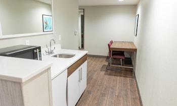 Suite, 1 King Bed, Non Smoking