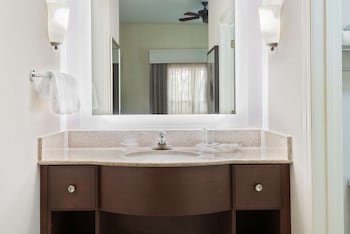 Studio Suite, 1 Queen Bed