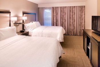 Suite, 2 Queen Beds, Accessible, Non Smoking