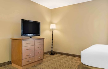 Studio, 1 Queen Bed, Non Smoking
