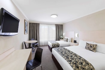 Deluxe Room, Multiple Beds, Non Smoking