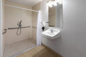 Room, 1 Queen Bed, Accessible, Non Smoking (Mobility)