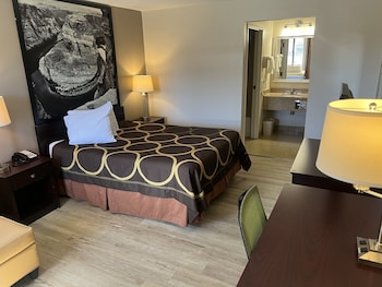 Studio Suite, 1 King Bed, Non Smoking